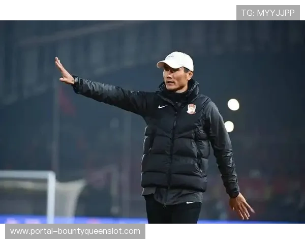 邵佳一:对于任何教练,梦想目标都是打进世界杯